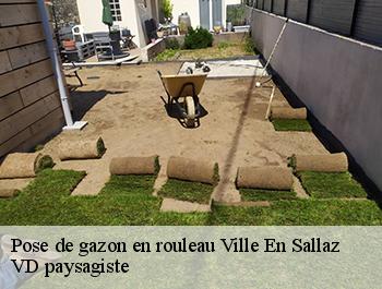 Pose de gazon en rouleau